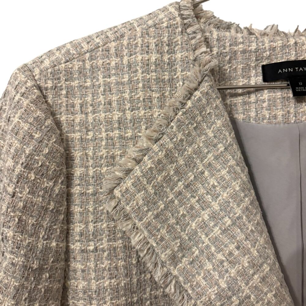 Ann Taylor Women's Gray, Taupe & White Tweed Fringe Hem Blazer, one button, 12 - Picture 2 of 6
